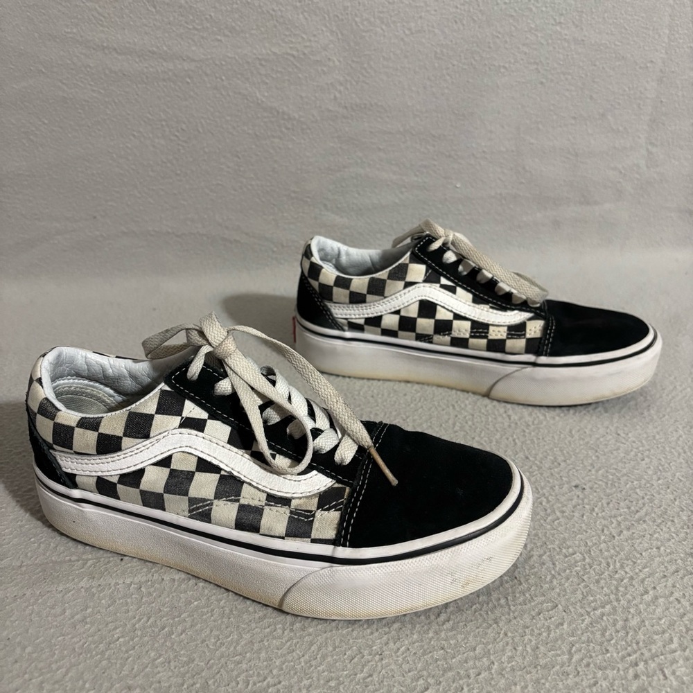 Vans Old Skool Checkered Suede Black White Sneakers Men’s size 5, Women’s 6.5